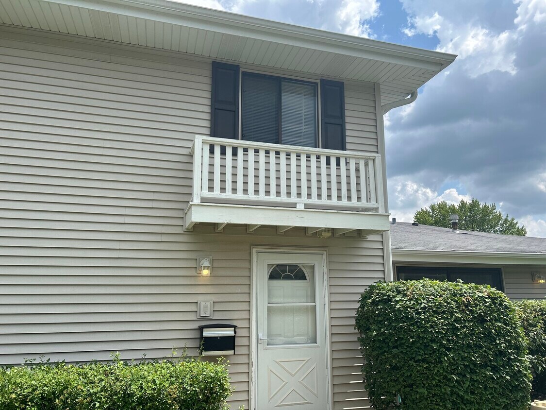 Foto principal - 1339 Forestdale Ct