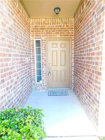 Building Photo - 144 Castleridge Dr