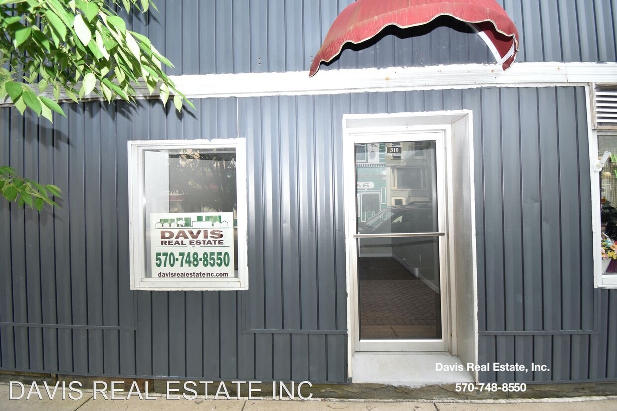 201 W Main St, Lock Haven, PA 17745 Room for Rent in Lock Haven, PA