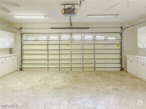 Building Photo - 273 Monterey Dr