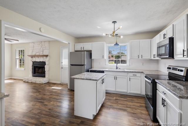 Foto del edificio - 1067 Pleasant Oak Dr