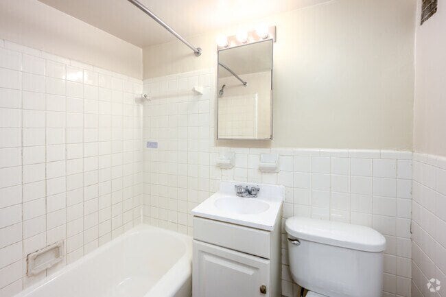 Photo - 3435 Holmead Pl NW (Washington, DC)