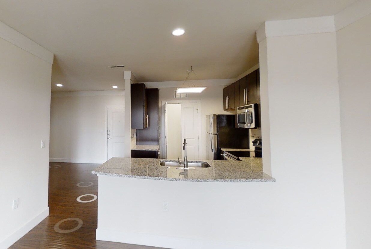 Photo - Vanguard Crossing Apartments