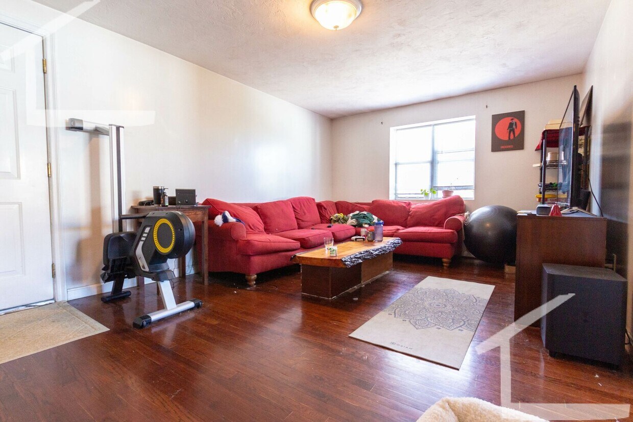 Primary Photo - HOT BRIGHTON LISTING!!!!