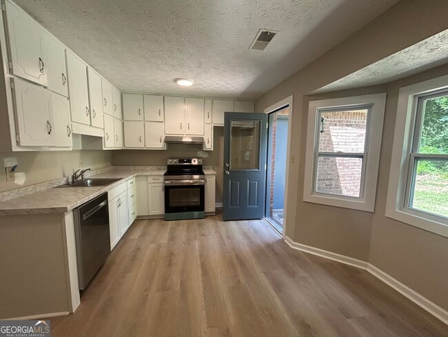 Building Photo - 115 Meadowbrook Ct