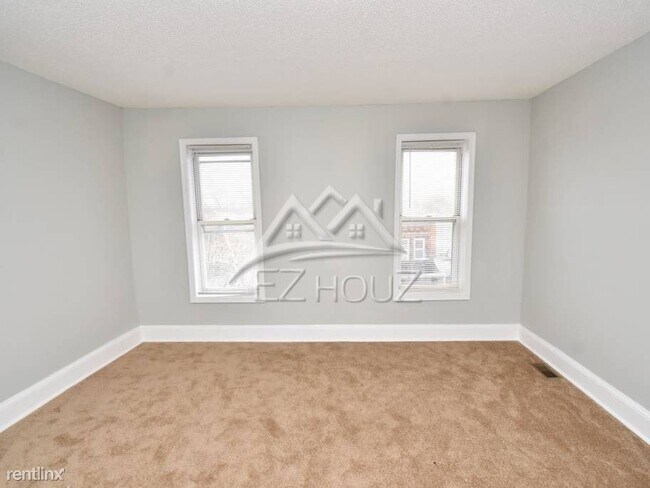 Foto del edificio - 2417 Barclay St