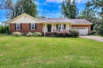 Building Photo - 4628 Peavine Ct