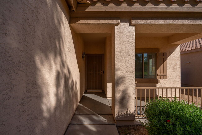 Foto del edificio - 15224 W Desert Hills Dr