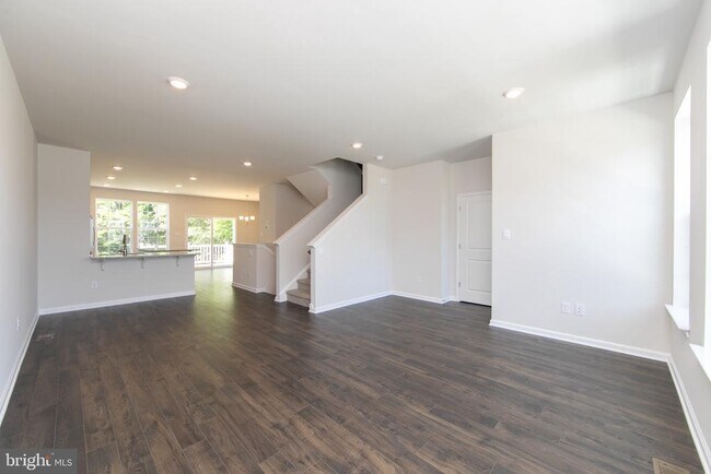 Foto del edificio - 495 Monte Farm Rd