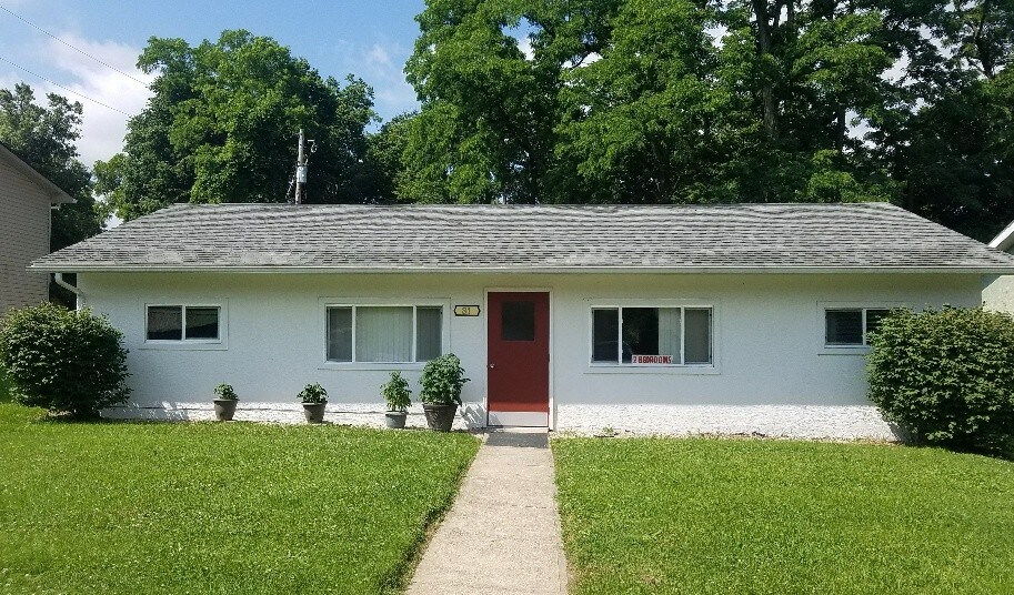Front of Building - 81 W North St