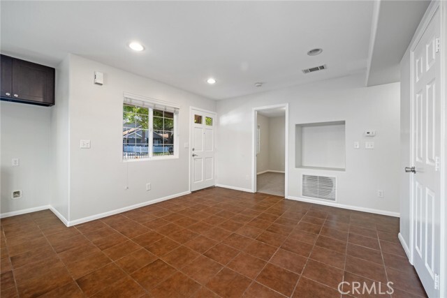 Building Photo - 438 S Olive St