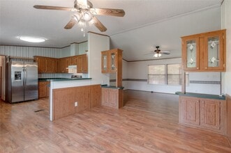 Building Photo - 37 Riverside Ln