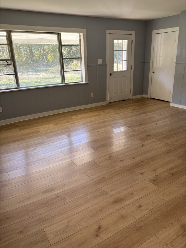 Building Photo - 316 S Park Ave