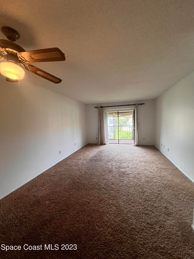 Building Photo - 455 Catamaran Dr