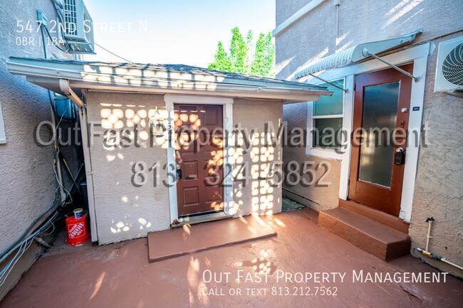 Building Photo - 547 2nd St N