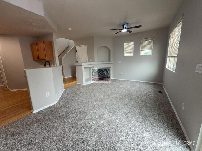 Building Photo - 7002 Sand Crest View
