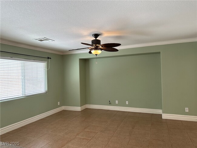 Building Photo - 362 Dogleg Dr