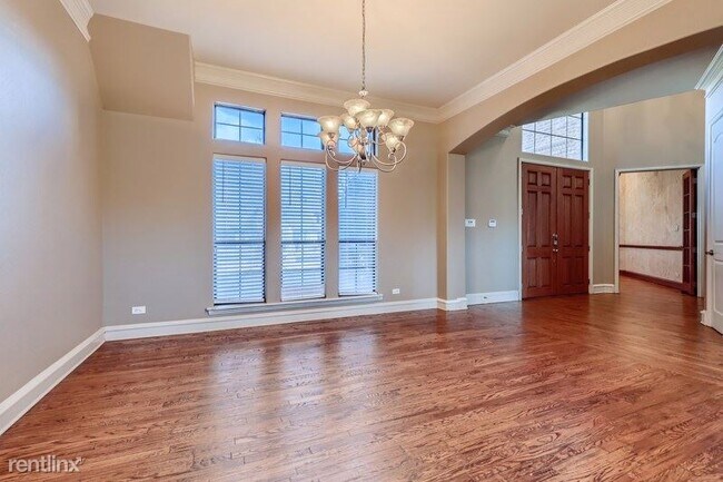 Foto del edificio - 5 br, 3.5 bath House - 144 Links Ln UNIT