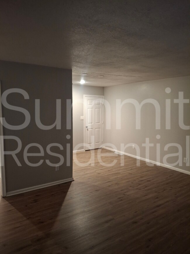 Foto del edificio - 8001 E 89th Ter