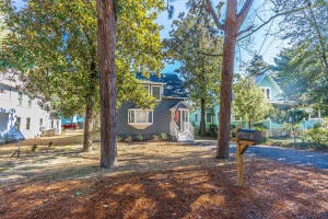 Building Photo - 365 W Vermont Ave