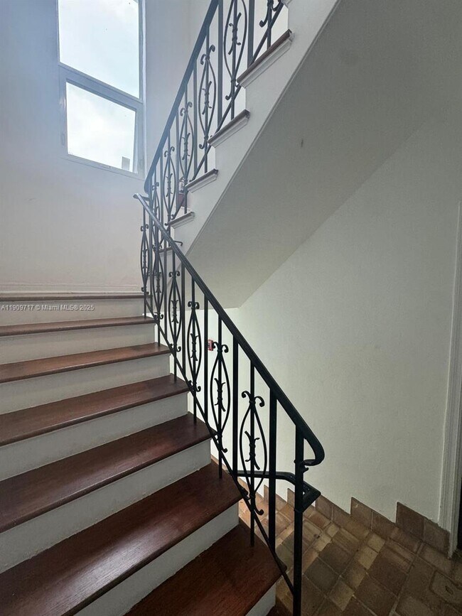 Foto del edificio - 315 W 28th St