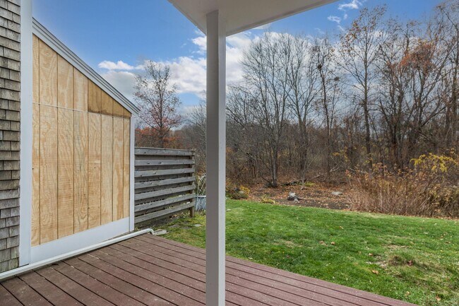 Foto del edificio - 1275 Maplewood Ave