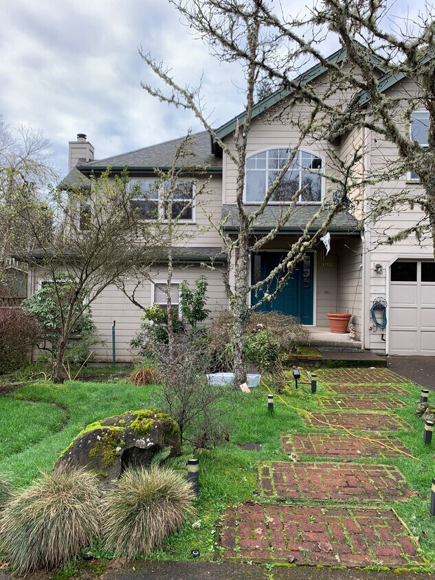 1708 Sweetbriar Ln, Eugene, OR 97405 House for Rent in Eugene, OR