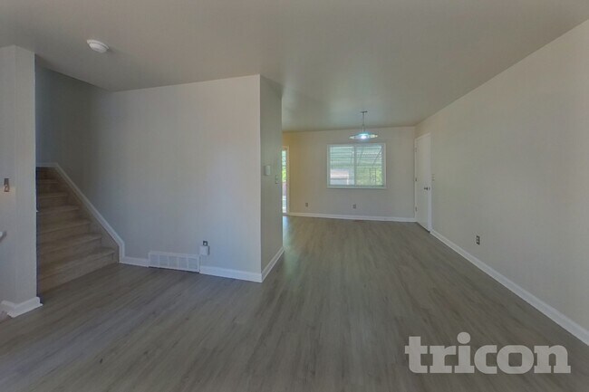 Building Photo - 1338 Mears Dr