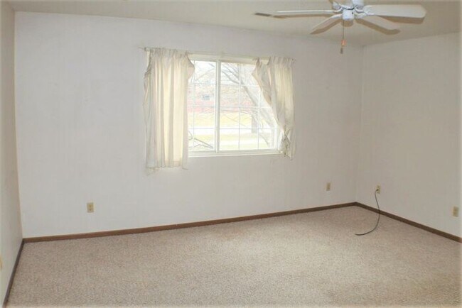 Foto del edificio - $1,125 | 2 Bedroom, 1 Bathroom CONDO | Pet Friendly* | Available for August 1st, 2026 Move In!