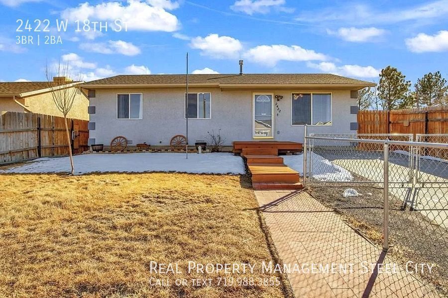 Foto principal - Stunning 3 bed 2 bath Home