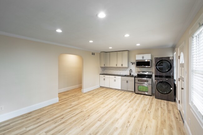Building Photo - 11439 Scotland Ln