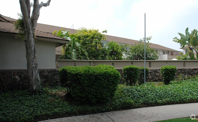 8142 La Paz Dr. - 8142 La Paz Dr