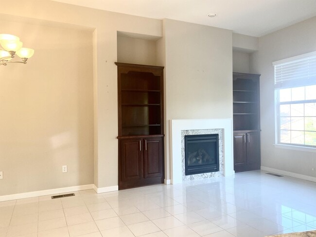 Building Photo - 7877 Vallagio Ln