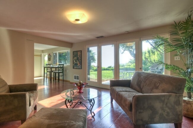 1937 - 1937 Apartment