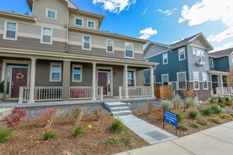 Building Photo - 344 Zeppelin Wy