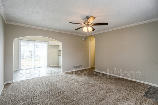 Building Photo - 16531 E Cogan Dr