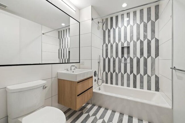 Building Photo - 0 bedroom in Brooklyn NY 11211