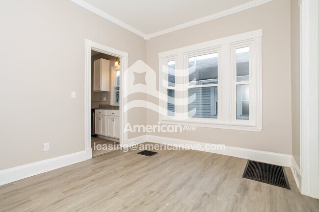 Foto del edificio - 1836 Goodman Ave