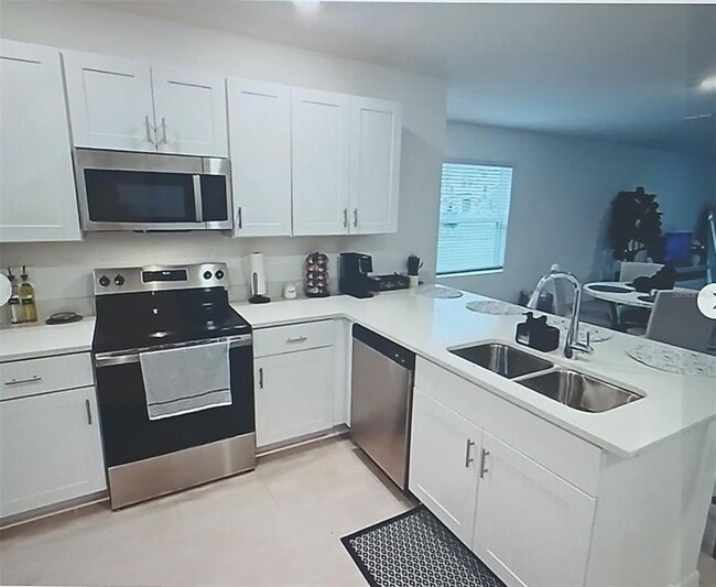 Foto del edificio - 5766 Le Marin Wy