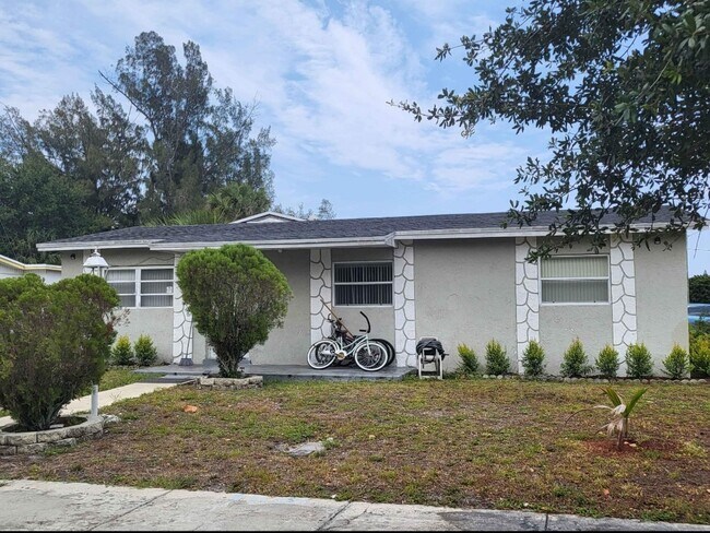 Foto del edificio - 5311 NE 10th Ave