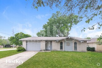 Building Photo - 1738 Dell Oak Dr
