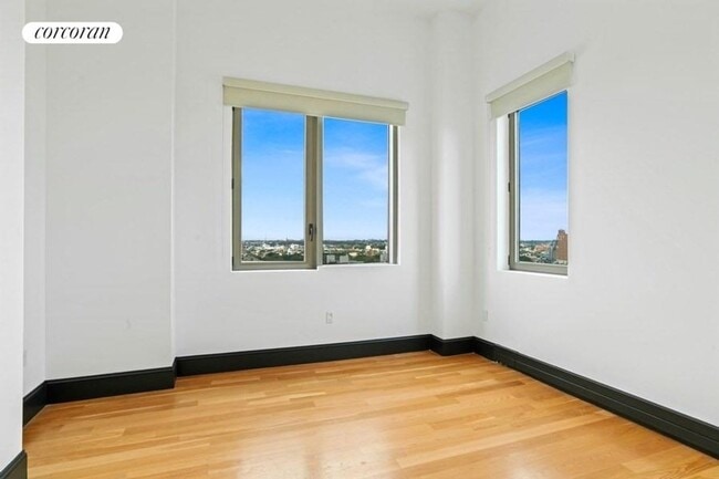 Building Photo - 144 N 8th St