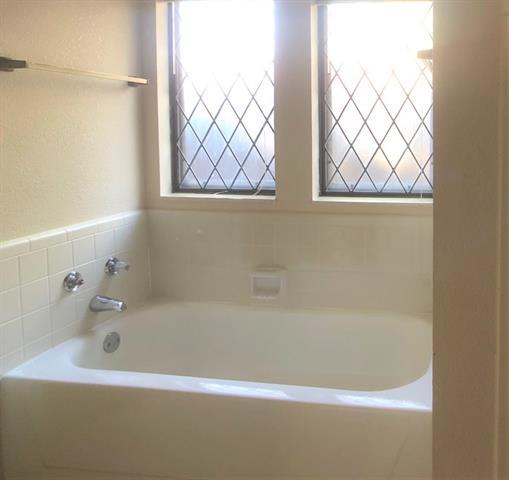 Foto del edificio - 3924 Wentworth Dr