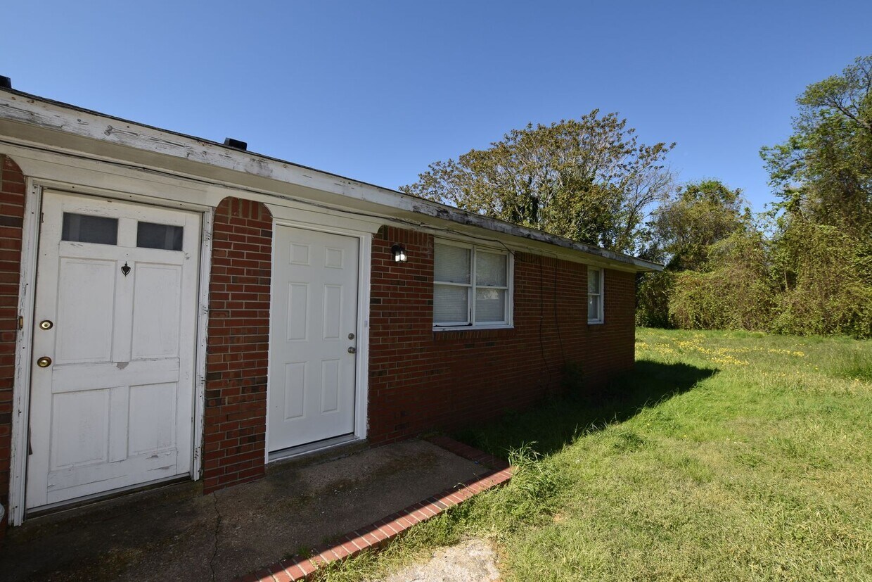 Foto principal - 7923 Thompson Rd