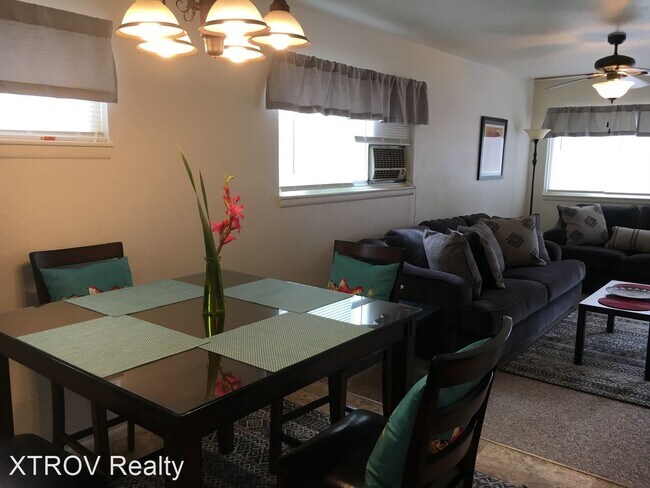 Foto del edificio - 3 br, 1 bath House - 605 East 4th Street