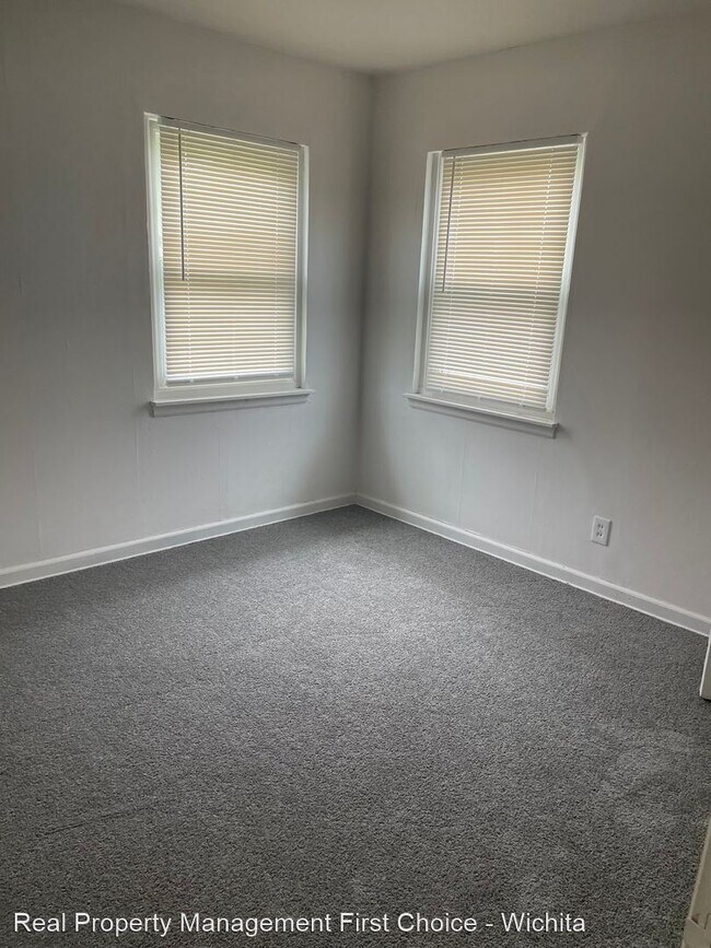 Building Photo - 2 br, 1 bath House - 740 S Hunter