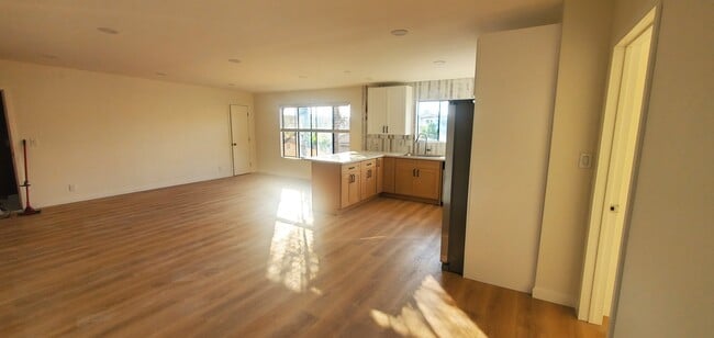 Building Photo - 3867 Huron Ave