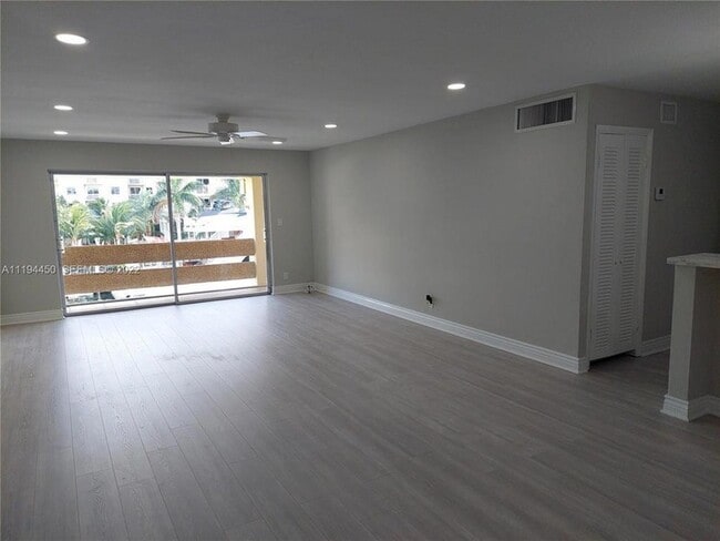 Photo - 1700 SE 15th Street Unit 309 Apartment