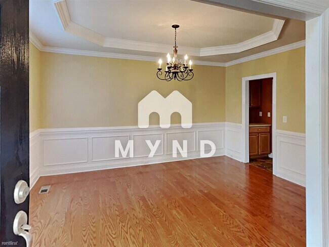 Building Photo - 4 br, 2.5 bath House - 2008 Crismark Dr