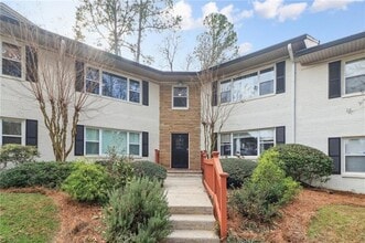 Building Photo - 2477 N Decatur Rd